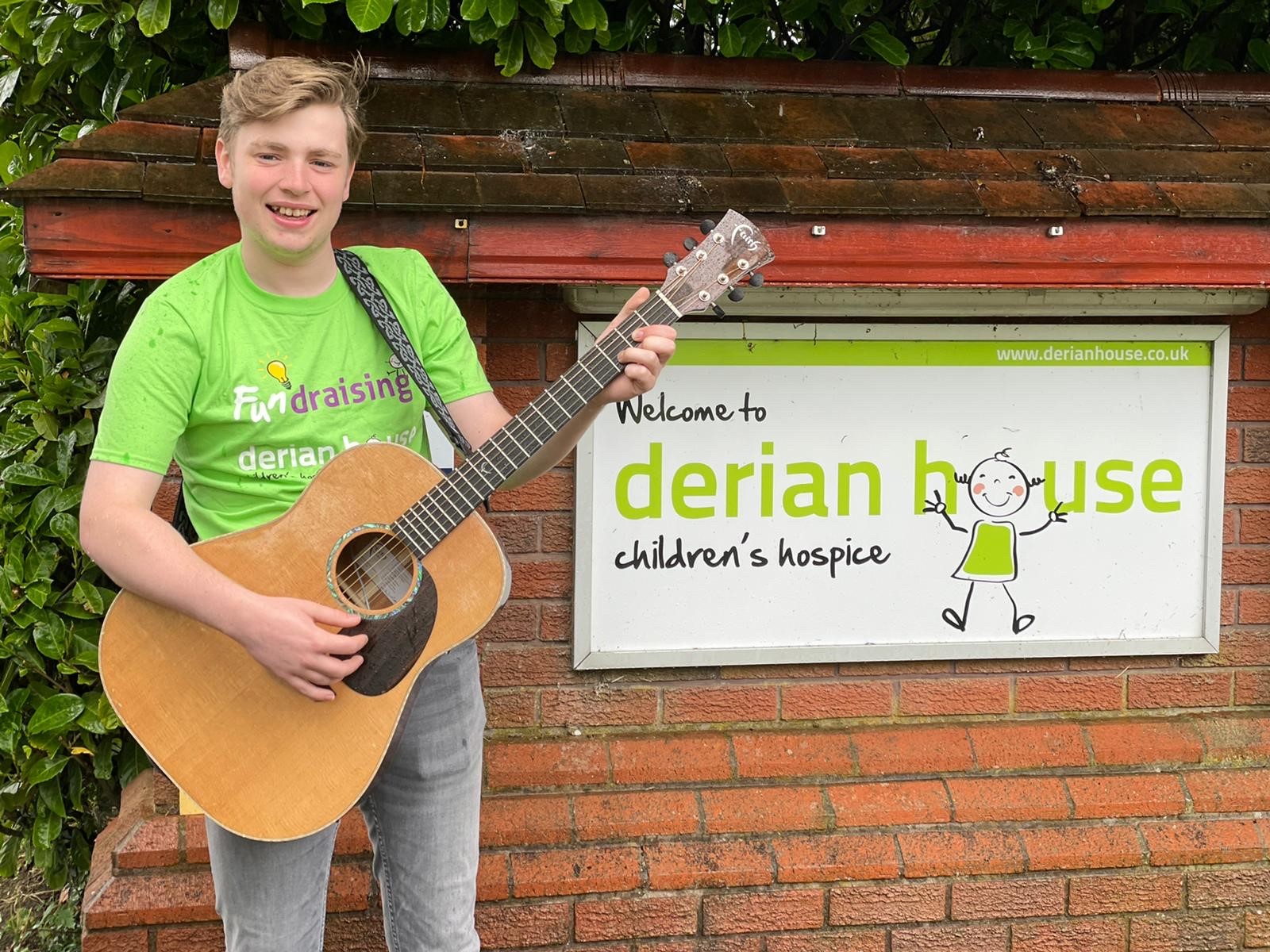 Blackburn busker begins nationwide tour to raise cash for Derian House